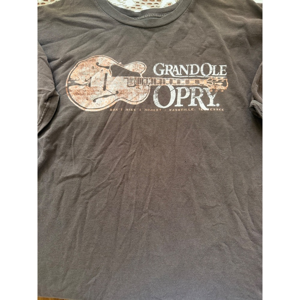 Grand Ole Opry Mens T-Shirt XL Brown Guitar Graphic Nashville TN Country Music